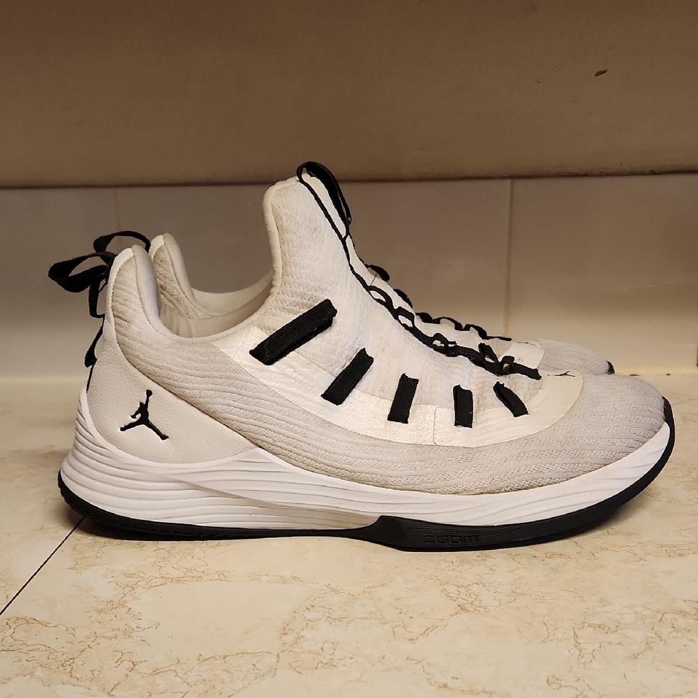 Nike Air Jordan Zoom Ultra Fly 2 Low Top Slip On Sneakers Vintage Y2K